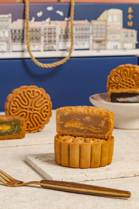 White Lotus Paste with Almond & Salted Egg