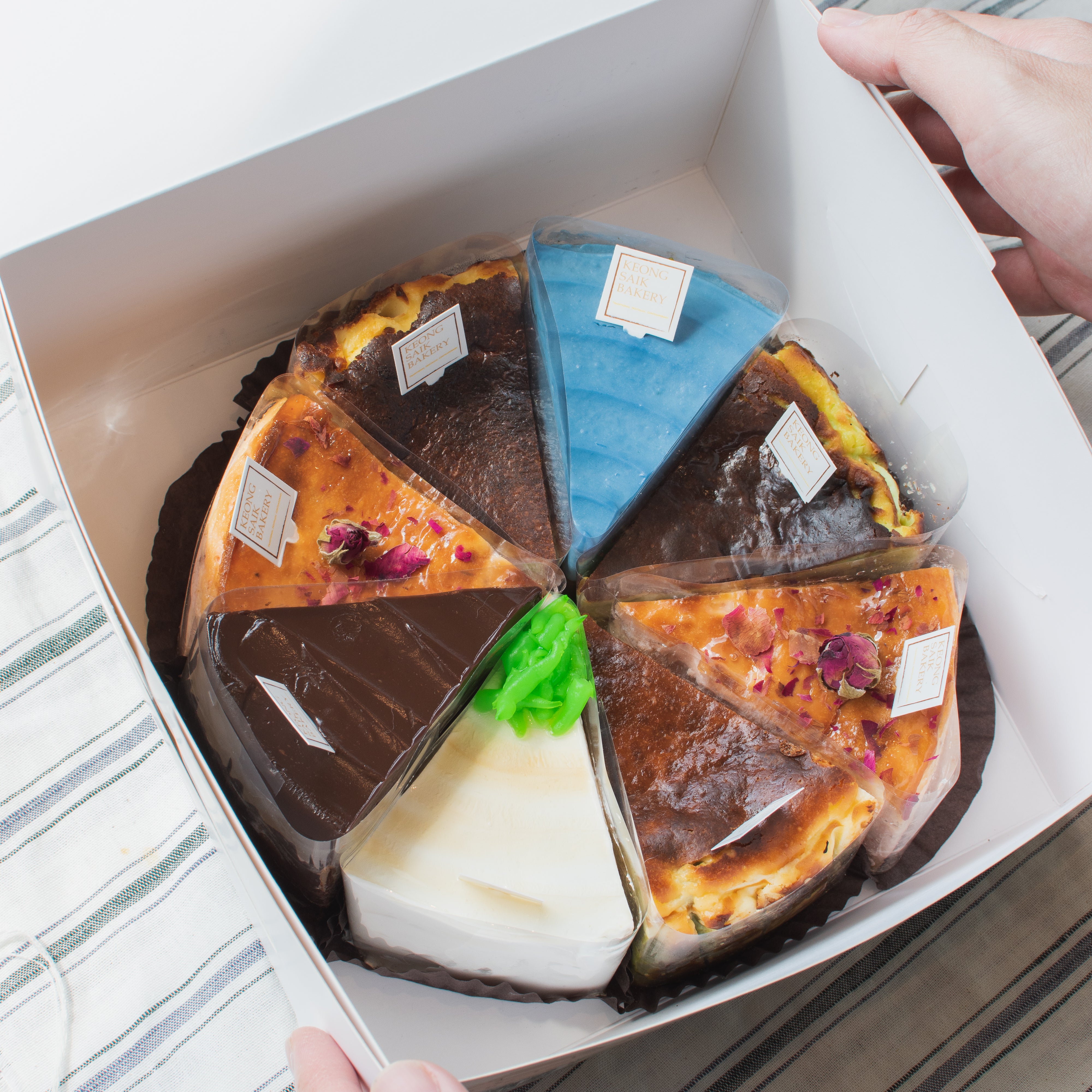 Cake Assortment (8 slices)