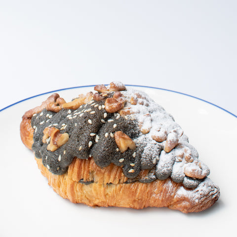 Black Sesame Croissant